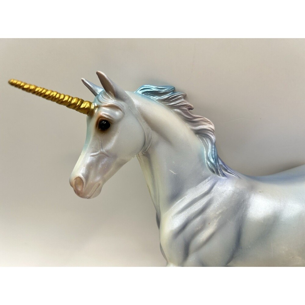 Breyer Paddock Pals Scented Green Unicorn + Serendipity Magical Unicorn Lot Of 2 - Picture 8 of 16